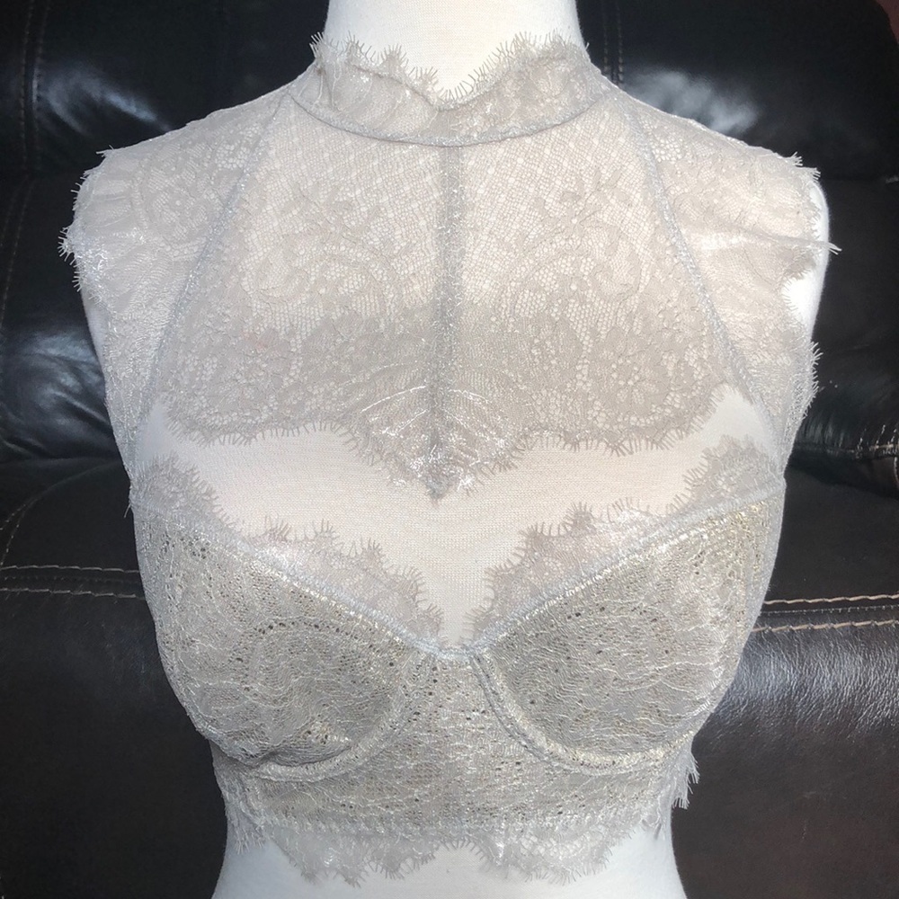 😊- Victoria’s Secret dream angel size 32D